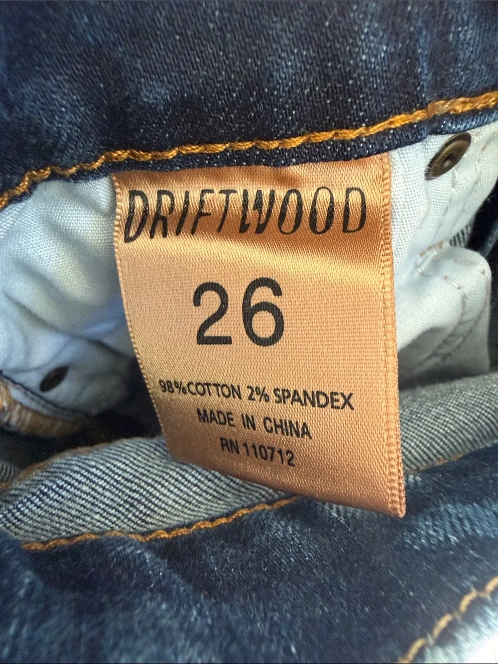 DRIFTWOOD Blue Embroidered Cropped Jeans with Scalloped Hem - Picture 4 of 6